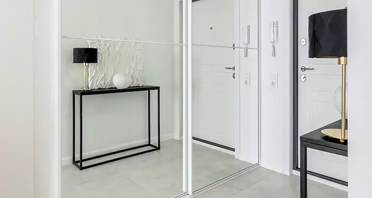 Mirrored Bifold Closet Doors Repair in Ormond Beach, FL