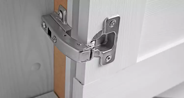 Shower Door Hinge Replacement in Ormond Beach, FL