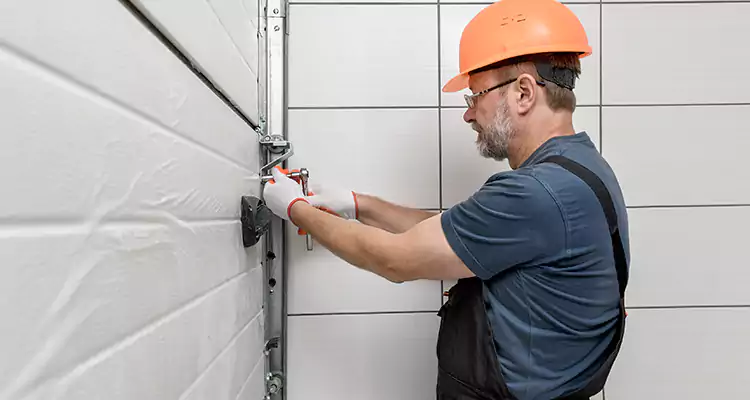 Emergency Garage Door Repair in Ormond Beach, FL