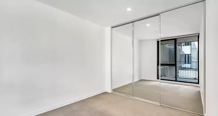 Why Homeowners Choose Us for Sliding Mirror Door Replacement in Ormond Beach, FL