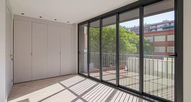 Fix Sliding Screen Door Track in Ormond Beach, FL